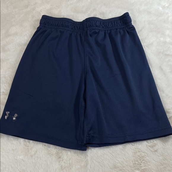 Under Armour Boy’s Navy Athletic Shorts size 7 - Picture 1 of 4